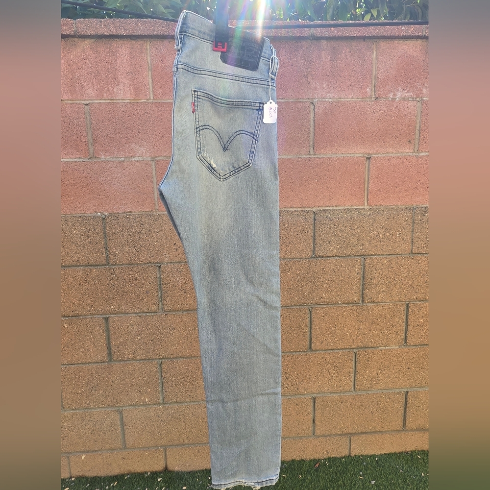 521 Levi's Men's Light Wash